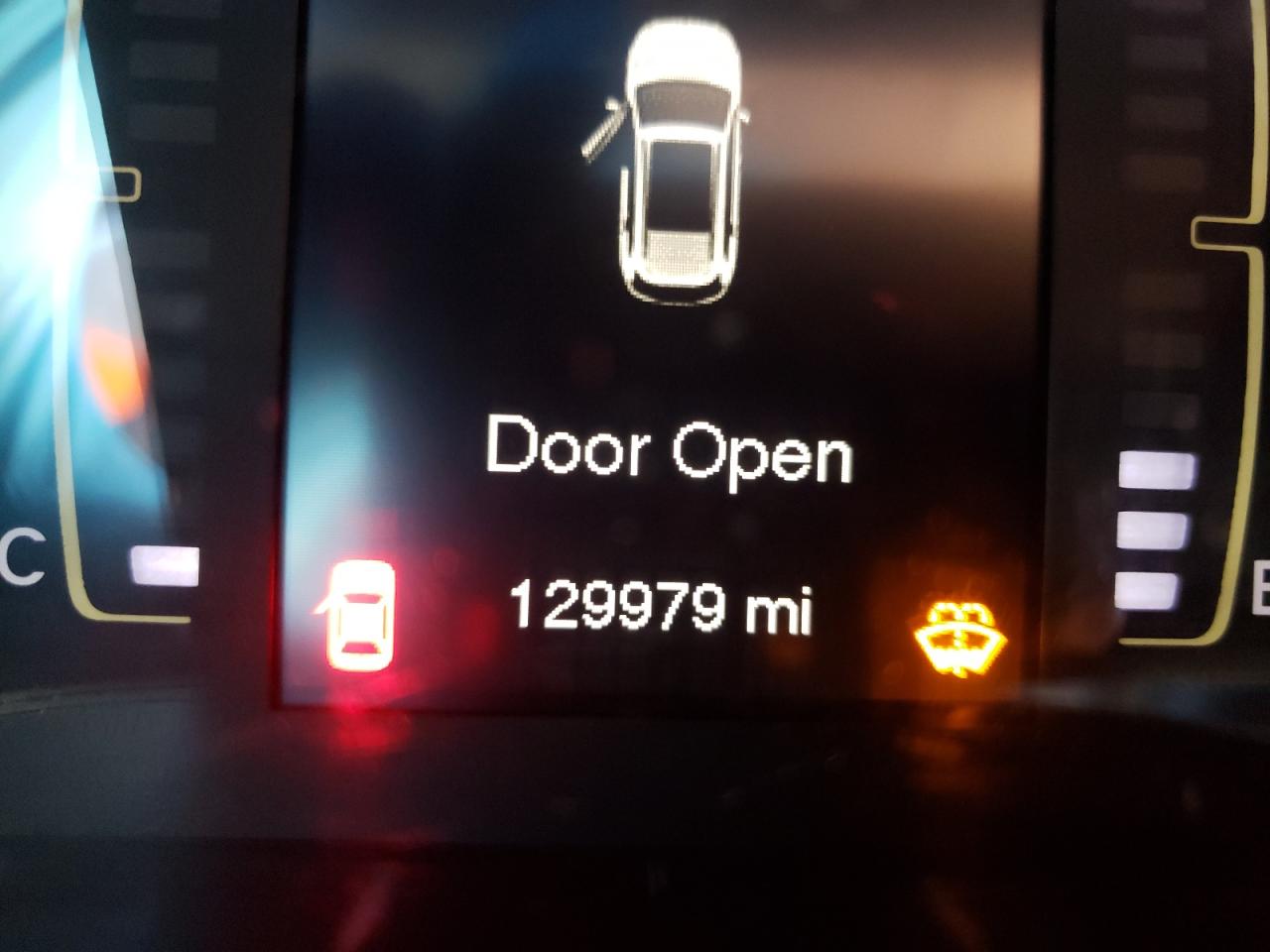 Photo 8 from auction – 2014 JEEP CHEROKEE S with VIN 1C4PJLAB0EW185197