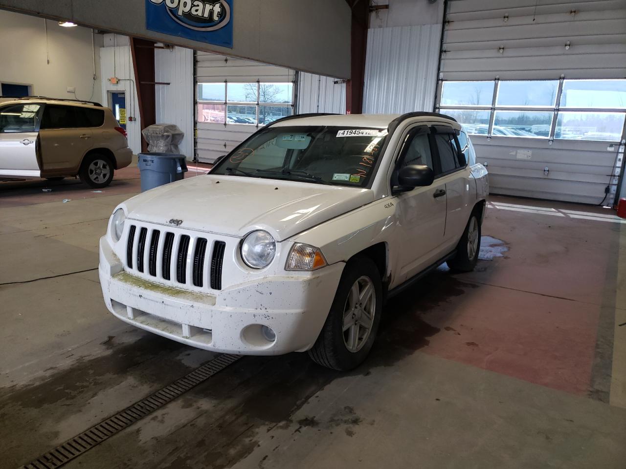 Photo 2 from auction – 2007 JEEP COMPASS with VIN 1J8FF47WX7D153670