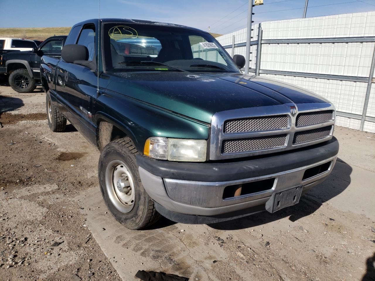 DODGE RAM 1500 2001 with VIN 3B7HC13Y01G772772 - Photo from auction