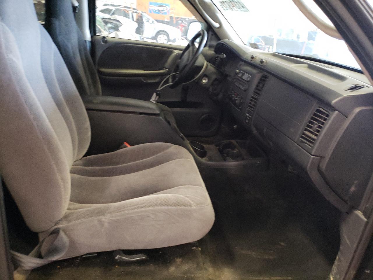 Photo 5 from auction – 2004 DODGE DAKOTA SLT with VIN 1D7HG42N94S531616