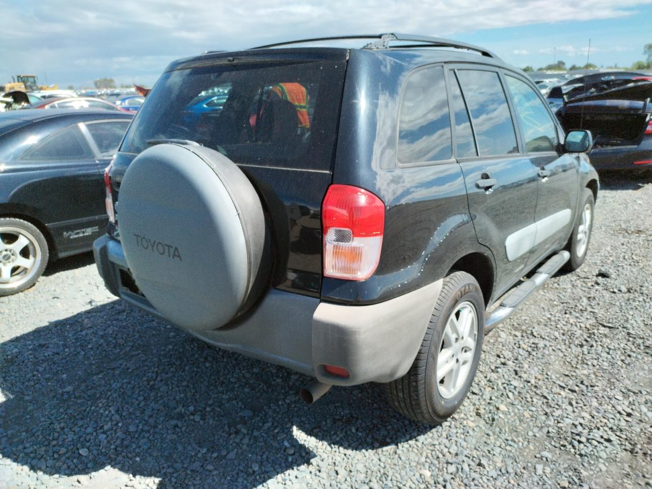 Photo 4 from auction – 2001 TOYOTA RAV4 with VIN JTEGH20V210024229