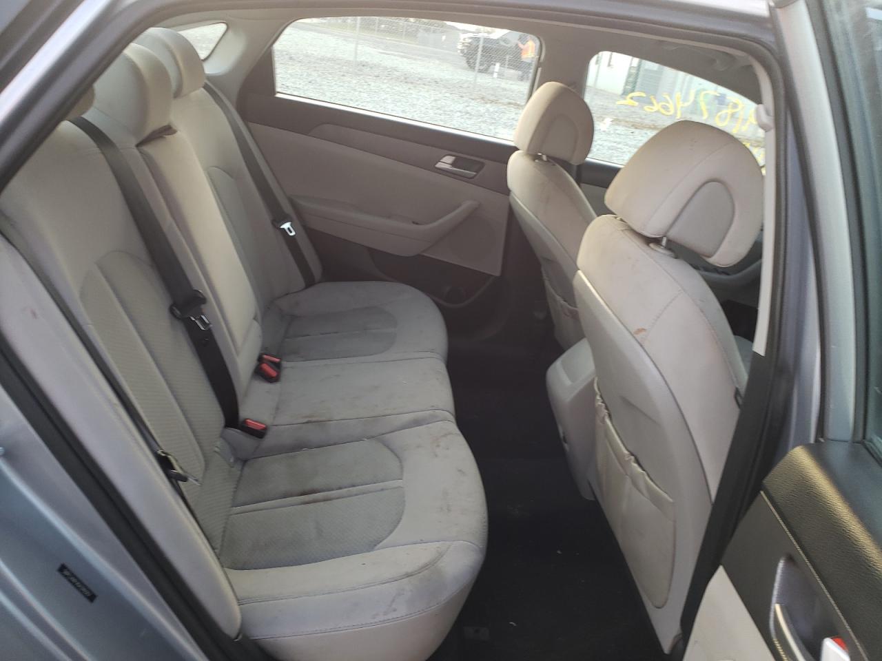 Photo 18 from auction – 2016 HYUNDAI SONATA SE with VIN 5NPE24AF9GH399367