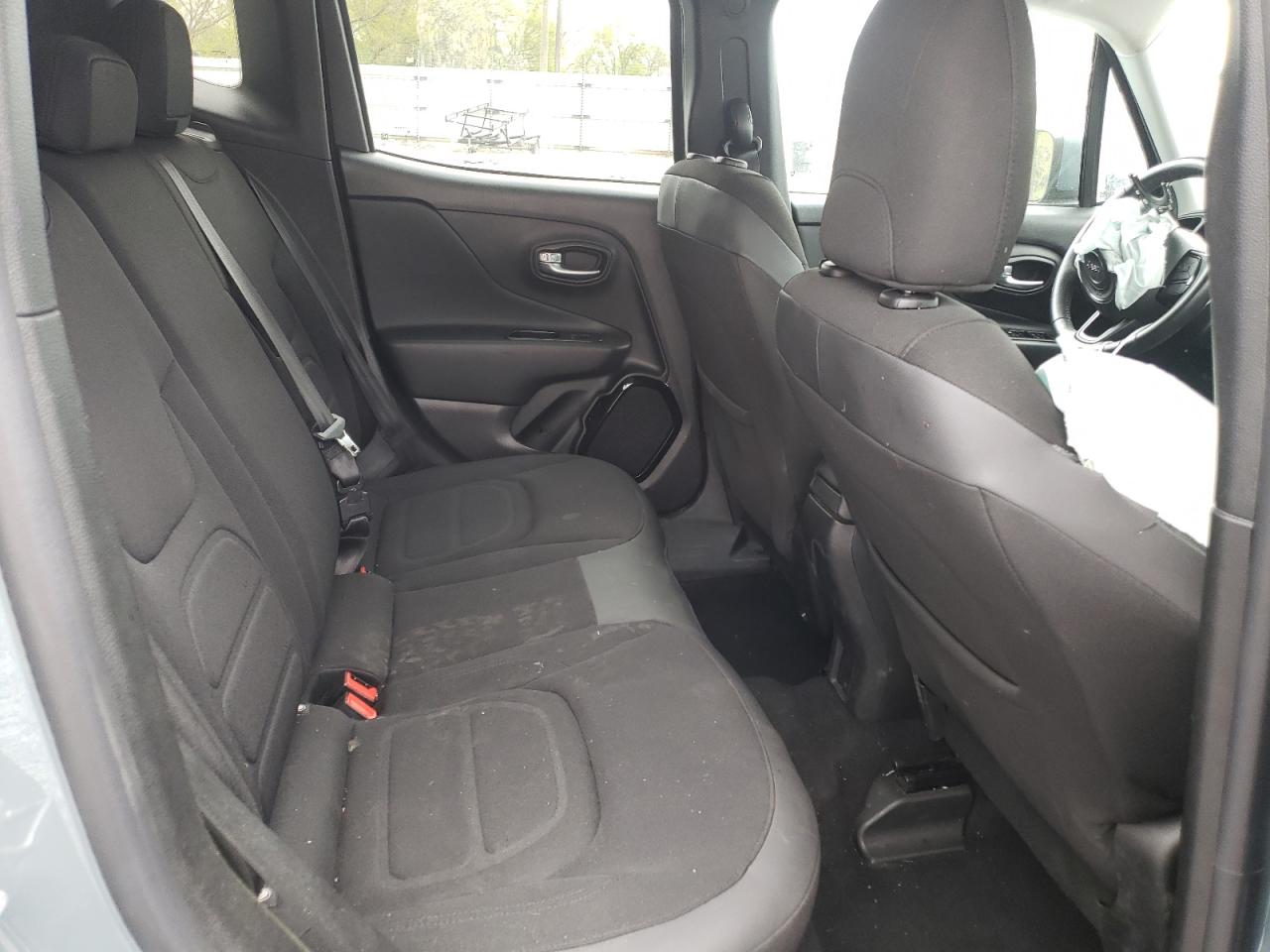 Photo 6 from auction – 2017 JEEP RENEGADE L with VIN ZACCJABB9HPF24056