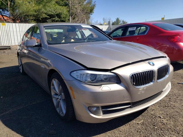 BMW 535 XI 2013 with VIN WBAFU7C51DDU70824 - Photo from auction