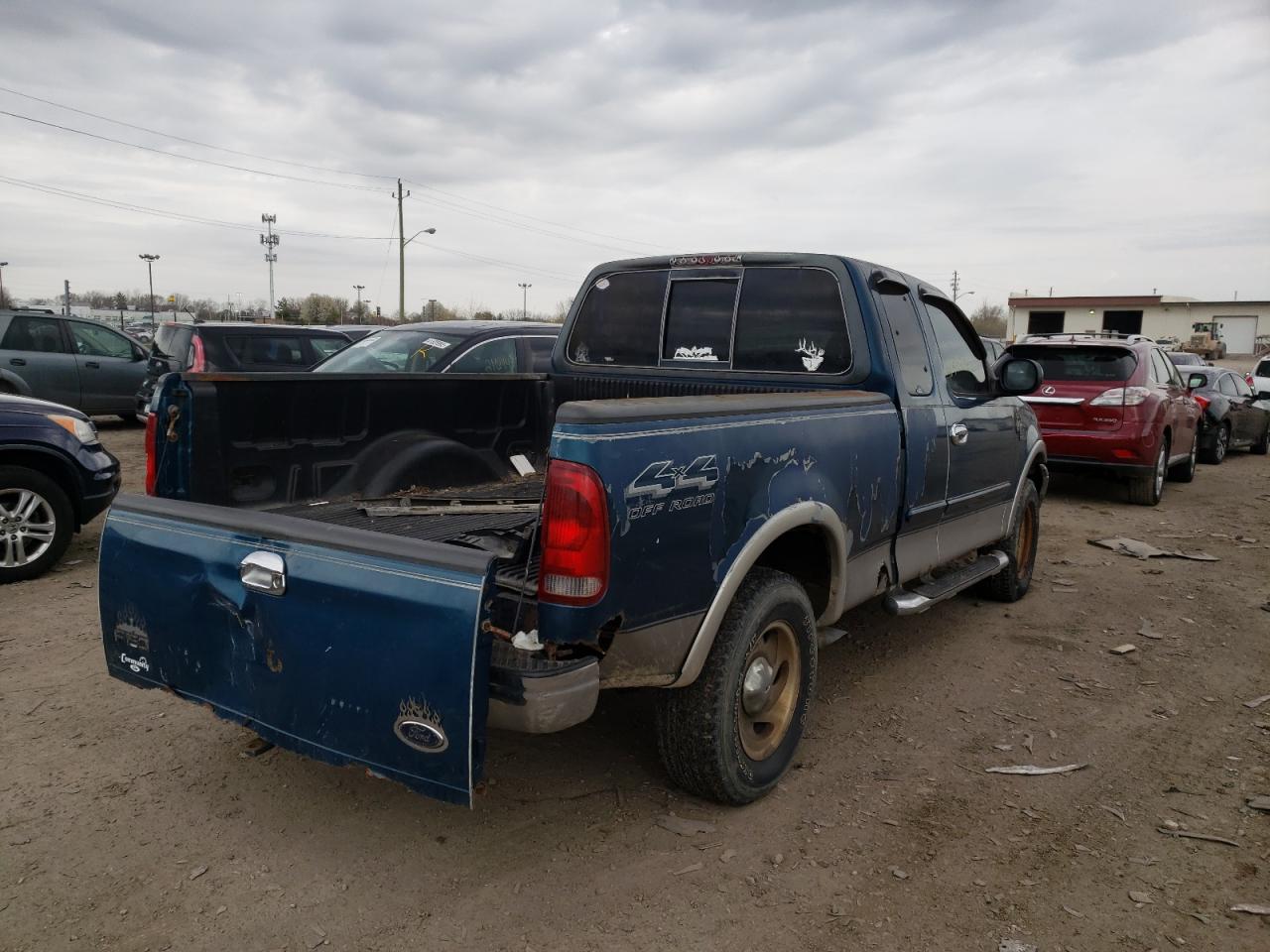 Photo 4 from auction – 2000 FORD F150 with VIN 1FTRX18L6YNB60860