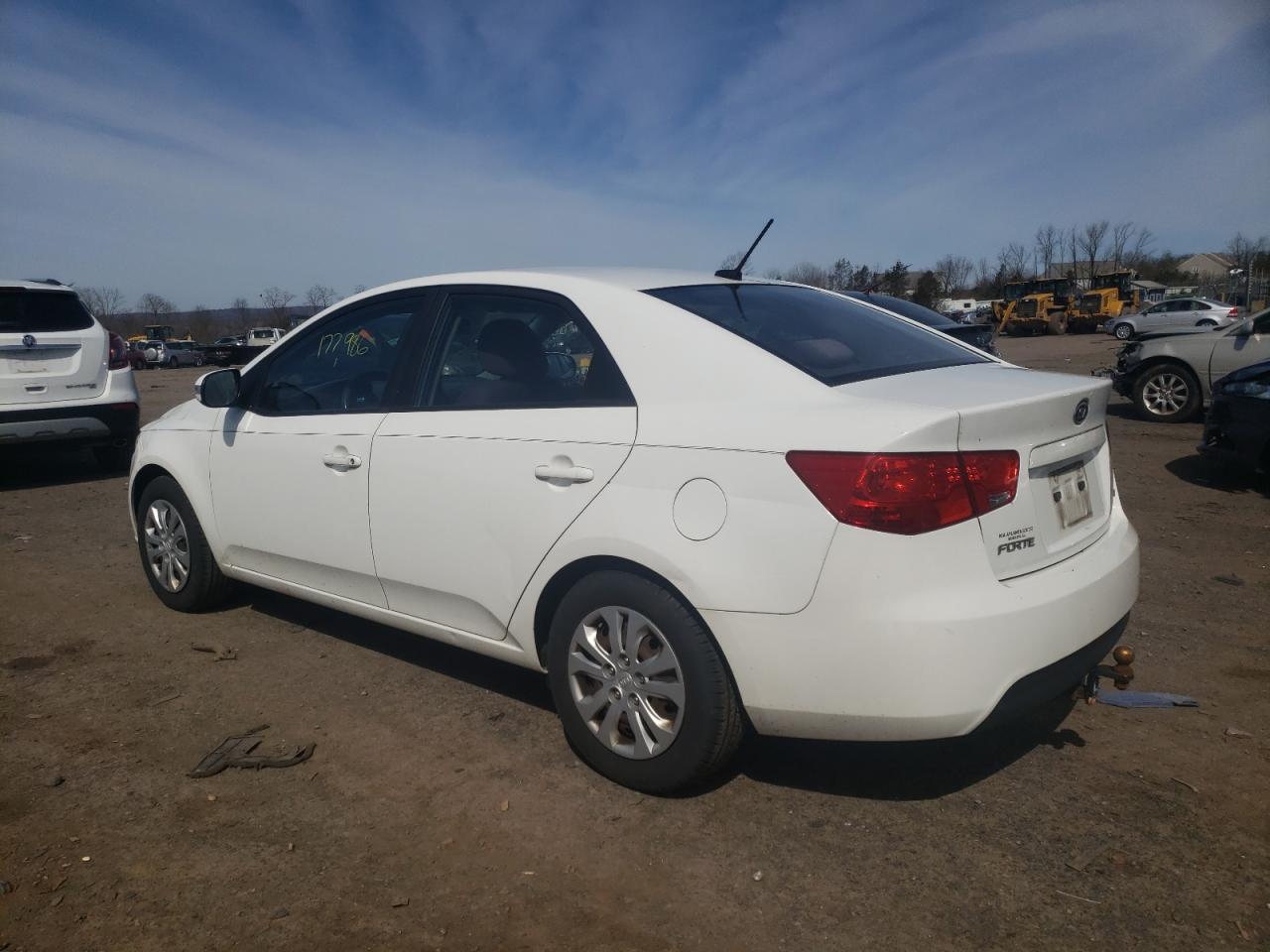 Photo 3 from auction – 2010 KIA FORTE EX with VIN KNAFU4A24A5069815