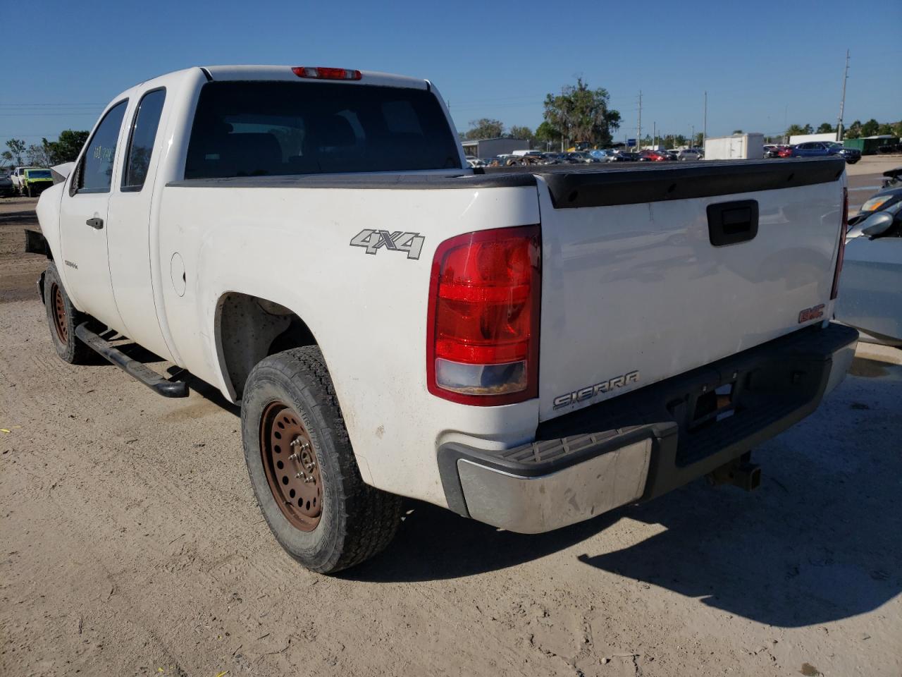 Photo 3 from auction – 2013 GMC SIERRA K15 with VIN 1GTR2TEA8DZ330720