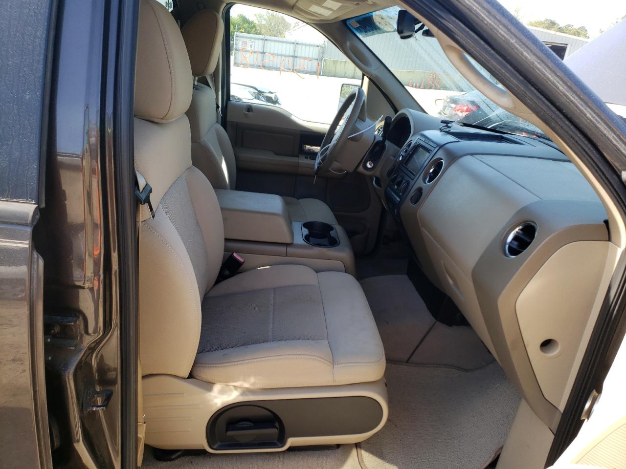 Photo 5 from auction – 2006 FORD F150 SUPER with VIN 1FTPW14576FB35877