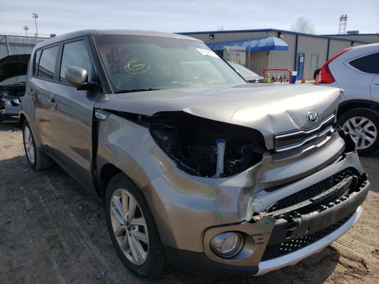 KIA SOUL + 2018 with VIN KNDJP3A50J7509154 - Photo from auction