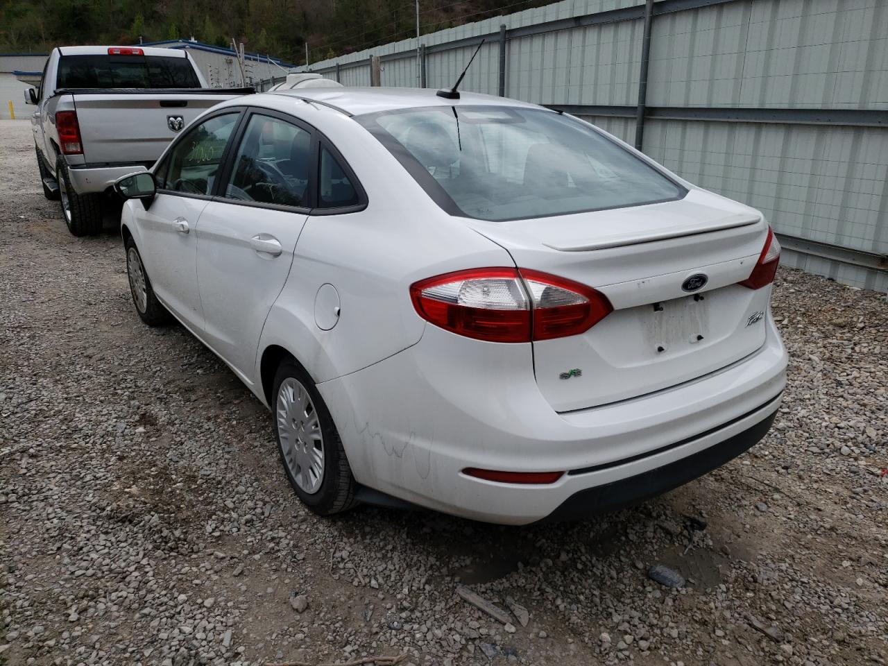 Photo 3 from auction – 2014 FORD FIESTA SE with VIN 3FADP4BJ1EM228478