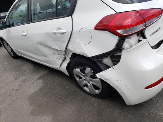 Photo 9 from auction – 2016 KIA FORTE LX with VIN KNAFK5A86G5652525