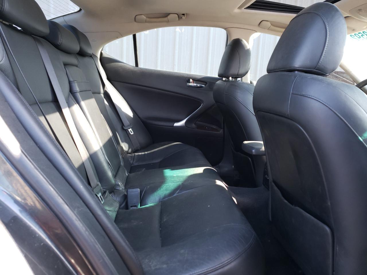 Photo 6 from auction – 2006 LEXUS IS 350 with VIN JTHBE262565006577