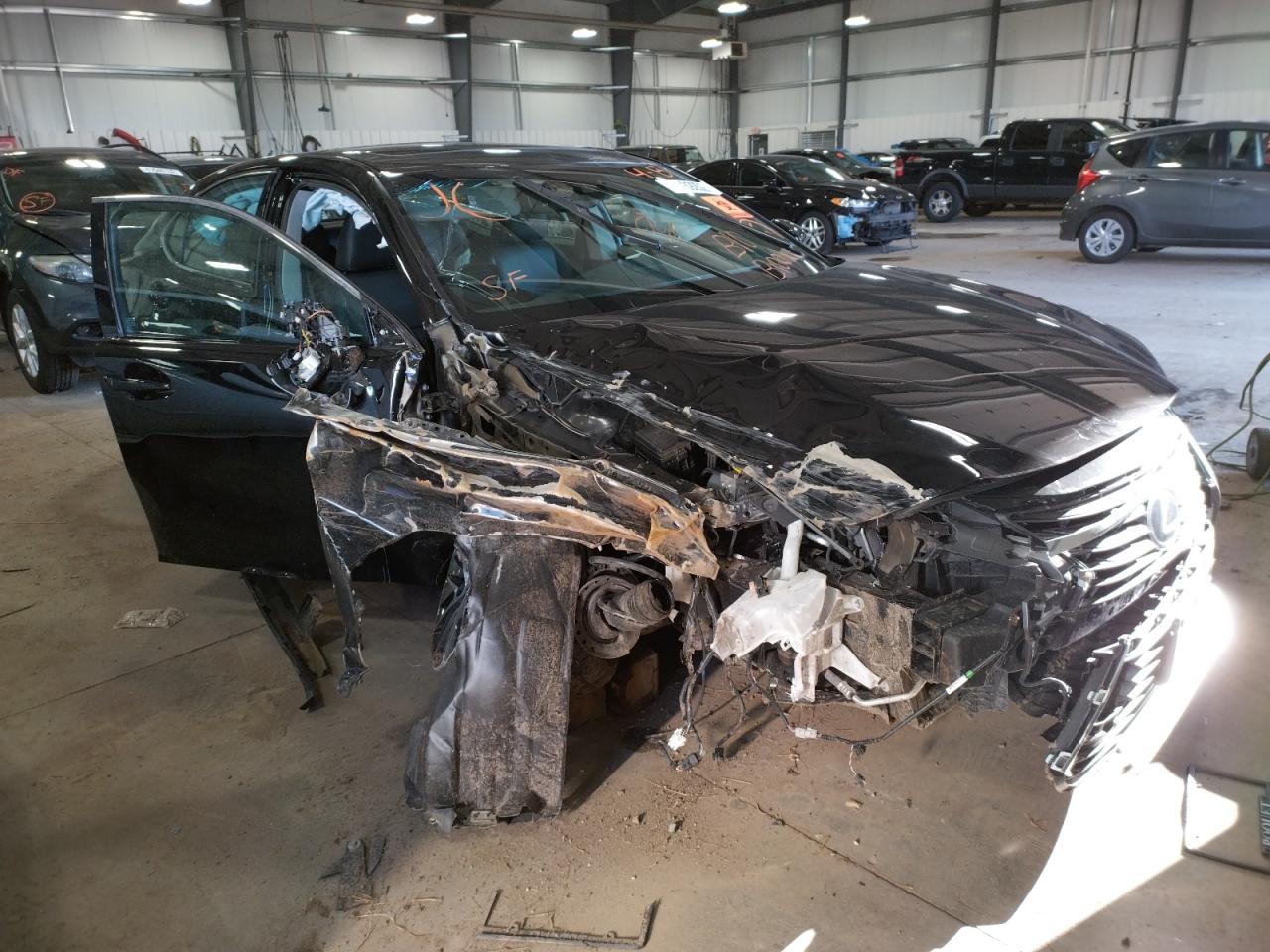 Photo 1 from auction – 2017 LEXUS ES 350 with VIN 58ABK1GG4HU037699