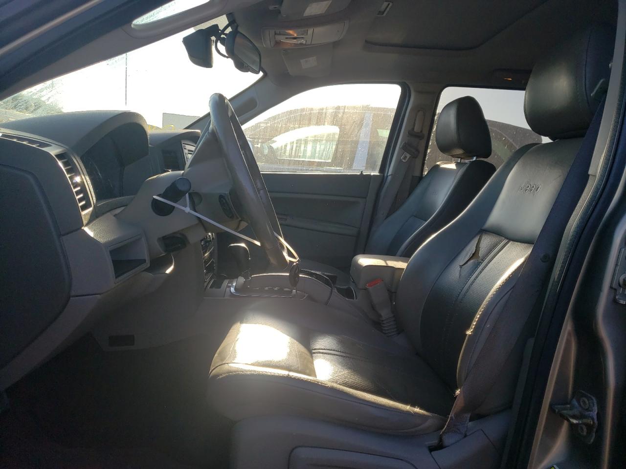 Photo 5 from auction – 2006 JEEP GRAND CHER with VIN 1J8HR58N36C327630