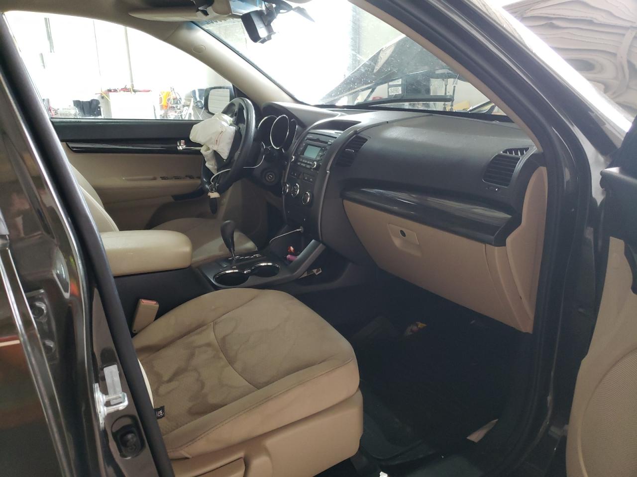 Photo 5 from auction – 2012 KIA SORENTO BA with VIN 5XYKT4A60CG224815