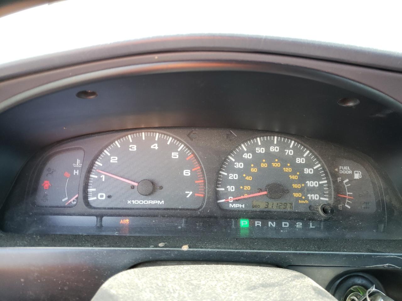Photo 8 from auction – 2000 TOYOTA 4RUNNER SR with VIN JT3HN86R5Y0285240