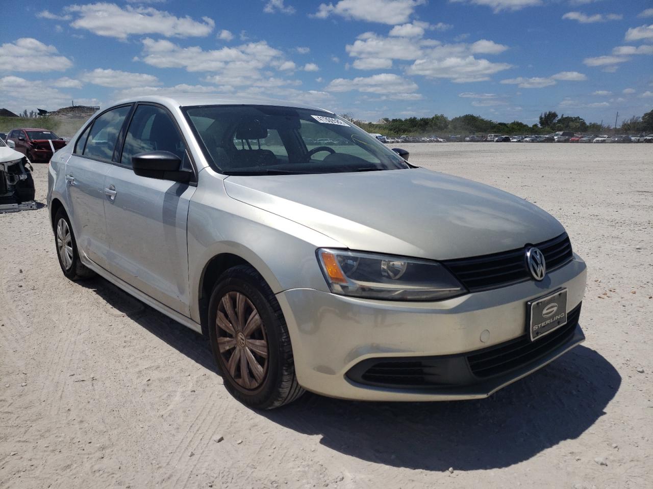 Photo 1 from auction – 2014 VOLKSWAGEN JETTA BASE with VIN 3VW2K7AJ8EM222905