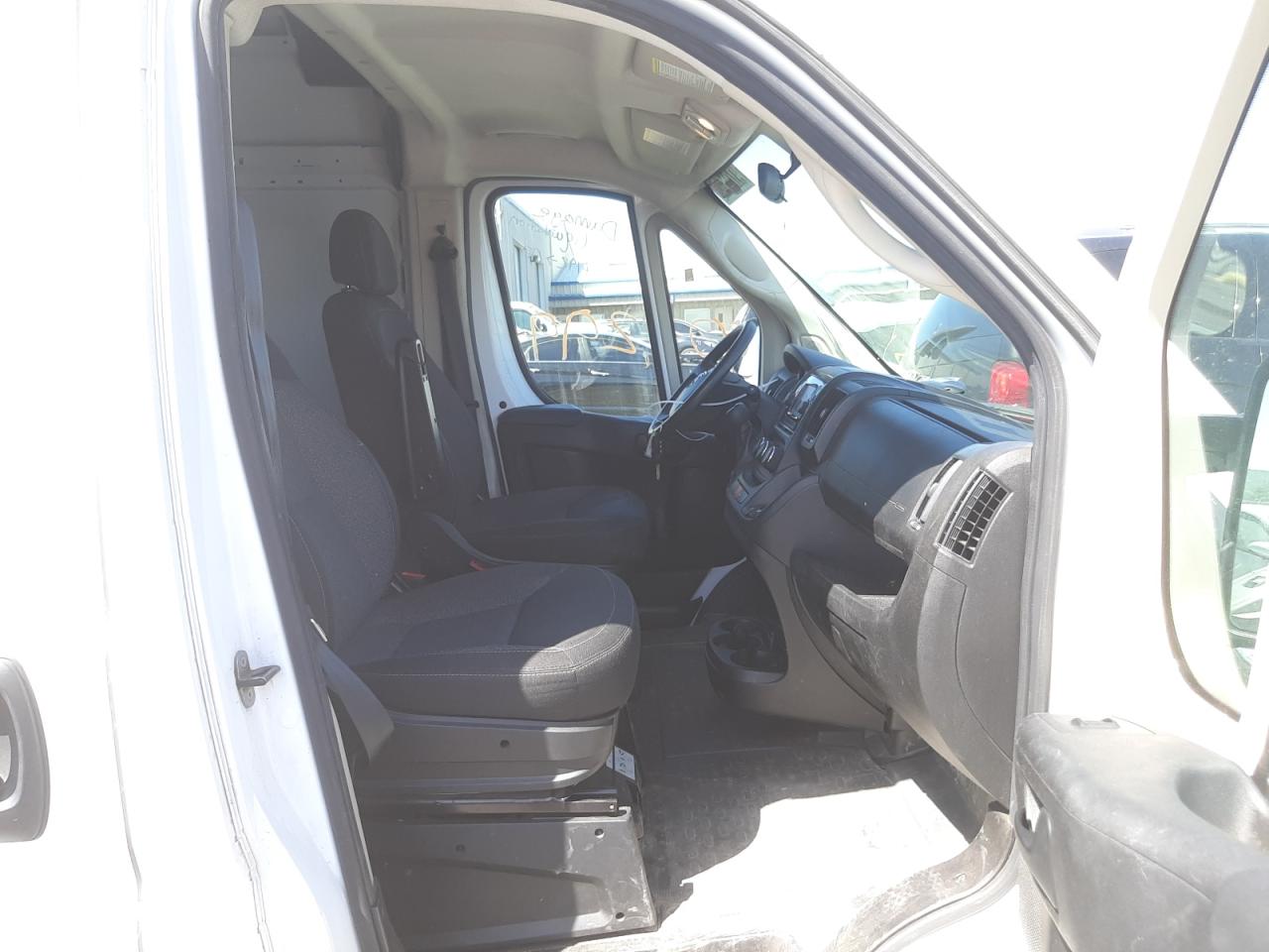 Photo 5 from auction – 2020 RAM PROMASTER with VIN 3C6TRVBG7LE102926