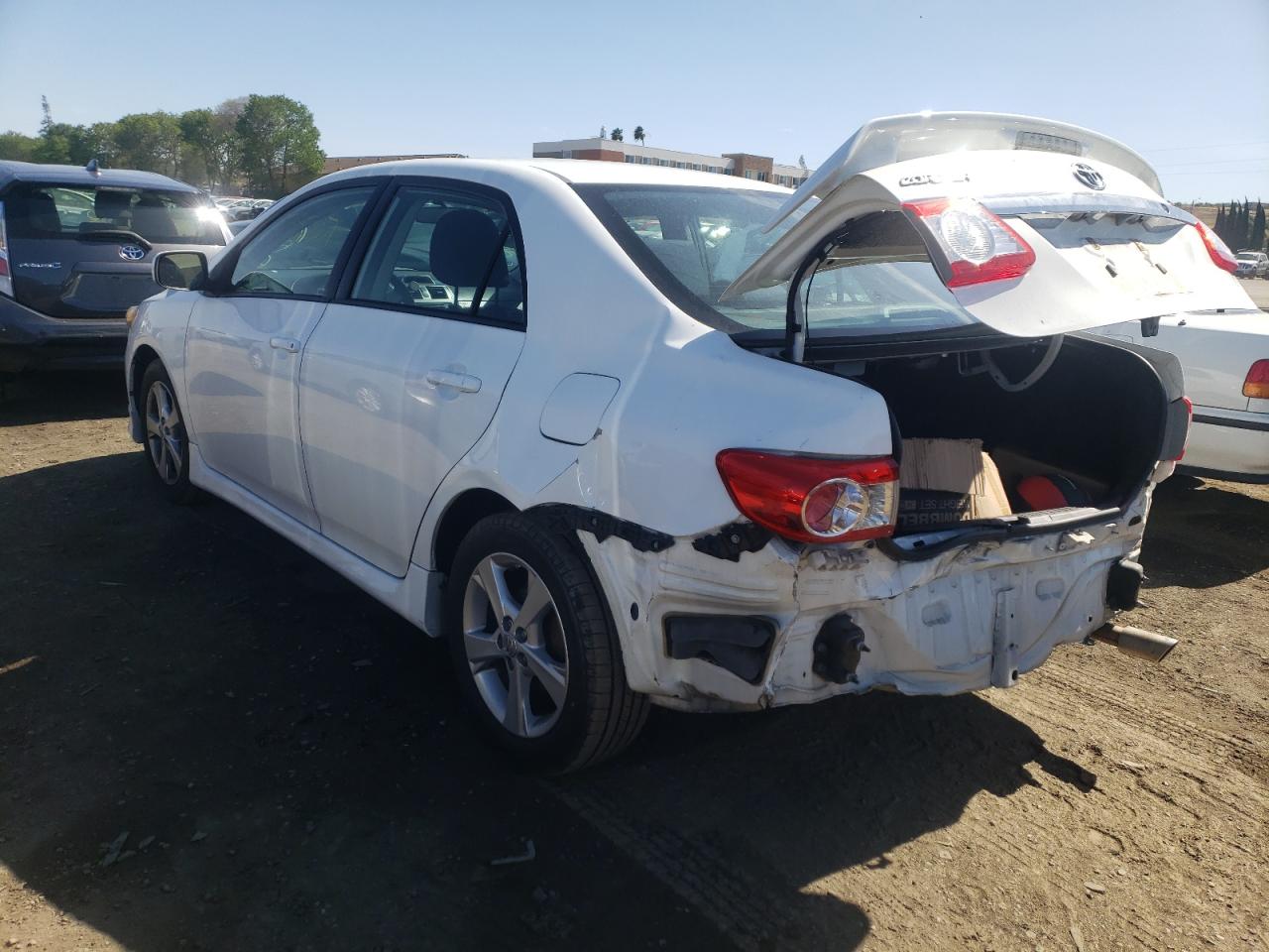Фото 3 с аукциона – 2013 TOYOTA COROLLA BA с VIN 2T1BU4EE1DC930462