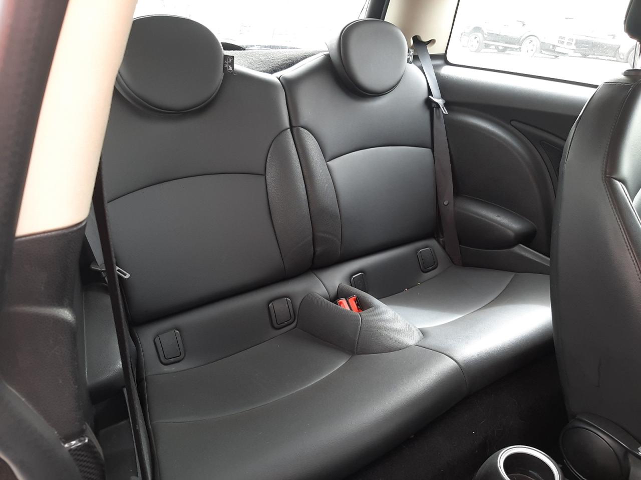 Photo 6 from auction – 2012 MINI COOPER S with VIN WMWSV3C52CT385421