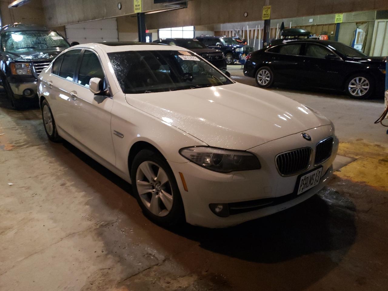 Photo 1 from auction – 2013 BMW 528 XI with VIN WBAXH5C5XDDW11905