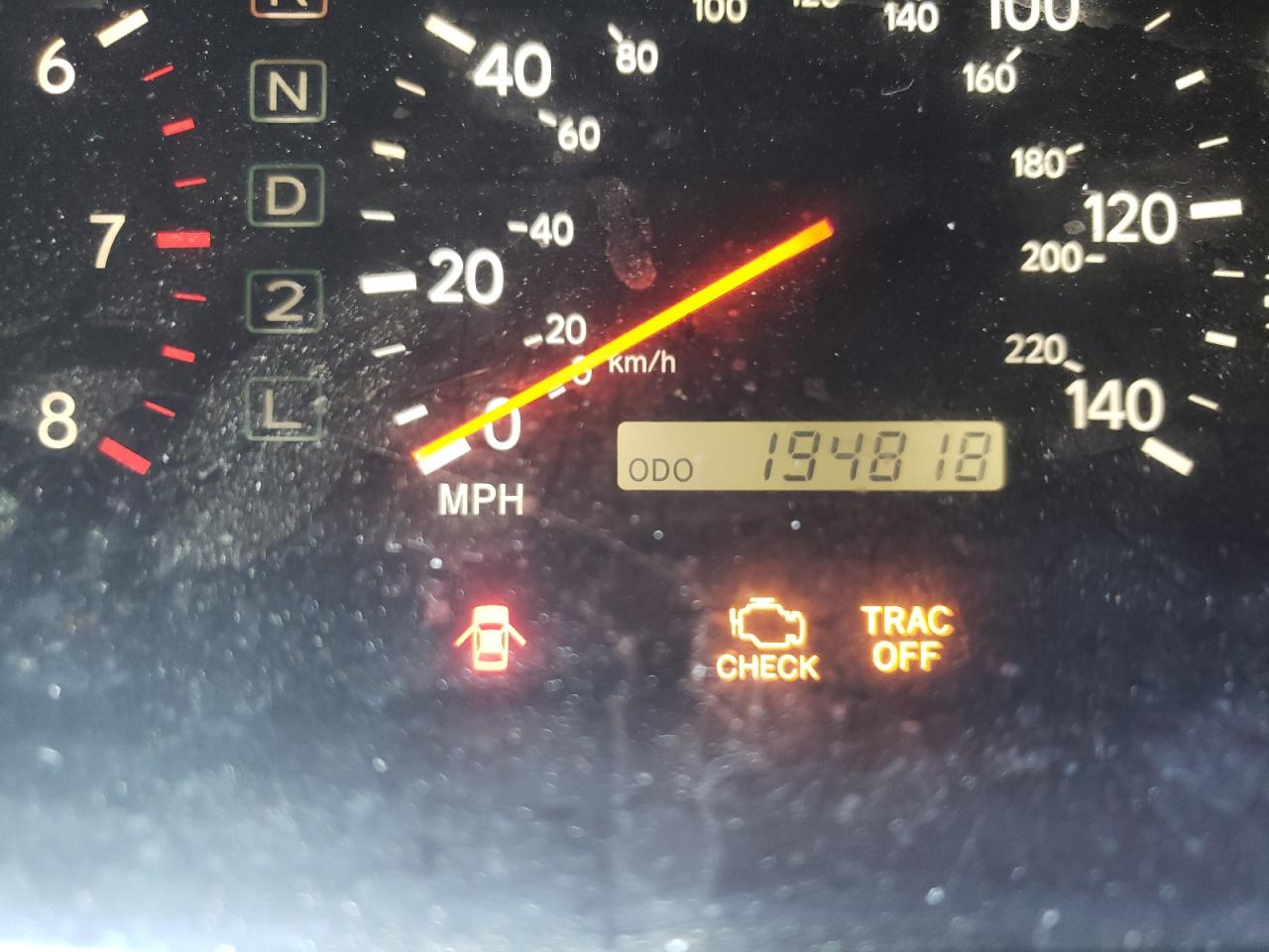 Photo 8 from auction – 2000 LEXUS ES 300 with VIN JT8BF28G9Y5074437