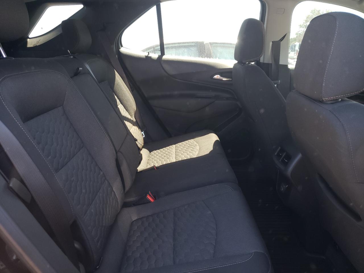 Photo 6 from auction – 2019 CHEVROLET EQUINOX LT with VIN 3GNAXKEV4KL306678