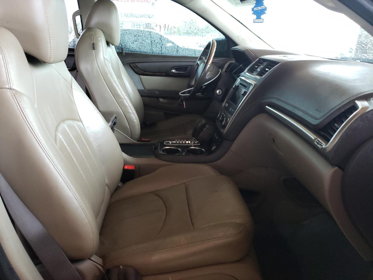 Photo 5 from auction – 2016 GMC ACADIA DEN with VIN 1GKKRTKD2GJ114879