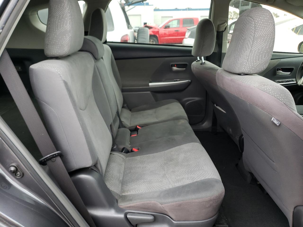 Photo 6 from auction – 2012 TOYOTA PRIUS V with VIN JTDZN3EU9C3064496