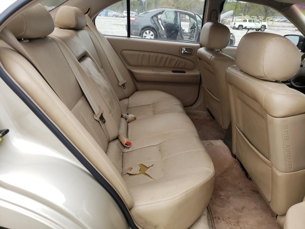 Photo 6 from auction – 1999 INFINITI I30 with VIN JNKCA21A7XT761760