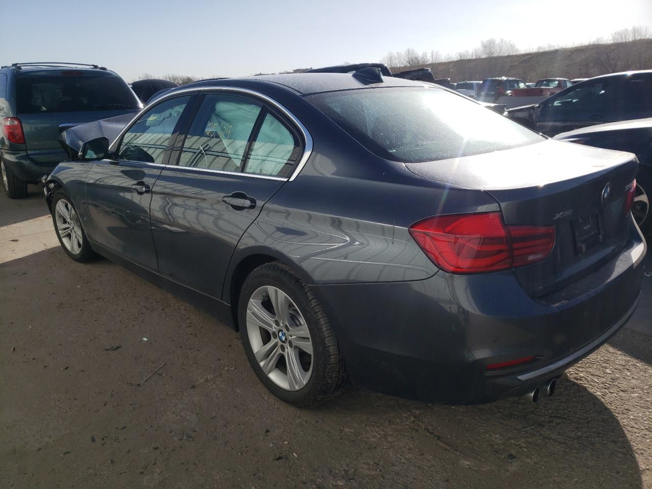 Photo 3 from auction – 2017 BMW 330 XI with VIN WBA8D9C51HK677543