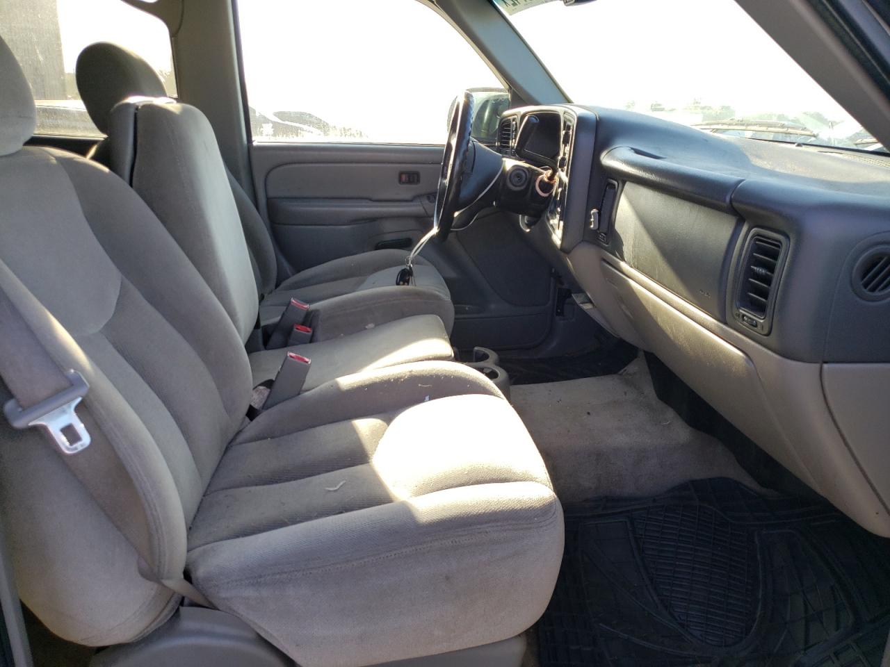 Photo 5 from auction – 2006 GMC YUKON with VIN 1GKEK13TX6R138651