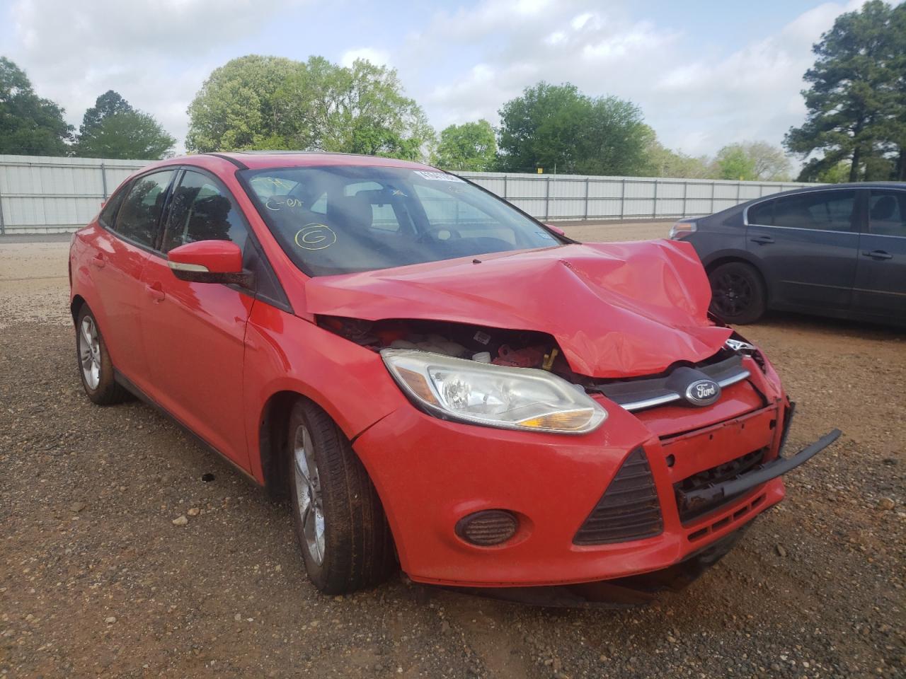 FORD FOCUS SE 2014 with VIN 1FADP3F2XEL186682 - Photo from auction