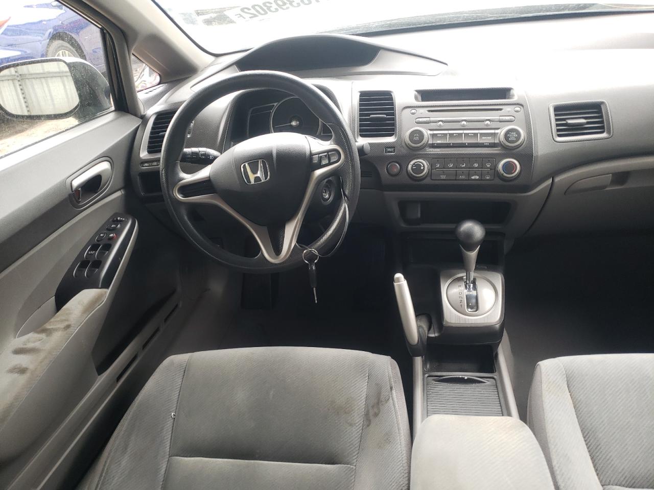 Photo 9 from auction – 2009 HONDA CIVIC LX with VIN 19XFA16599E000261