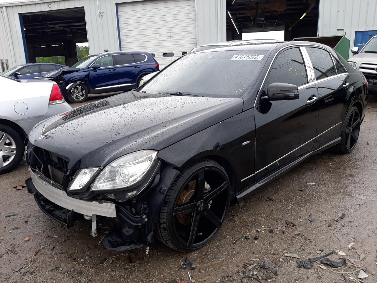 Photo 2 from auction – 2012 MERCEDES-BENZ E 350 with VIN WDDHF5KB4CA559973