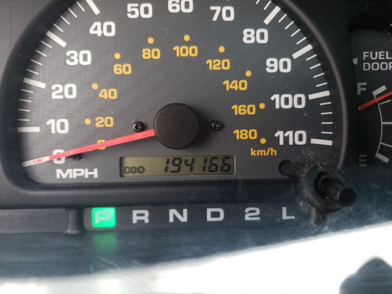 Photo 8 from auction – 2000 TOYOTA 4RUNNER SR with VIN JT3HN86R6Y0323090