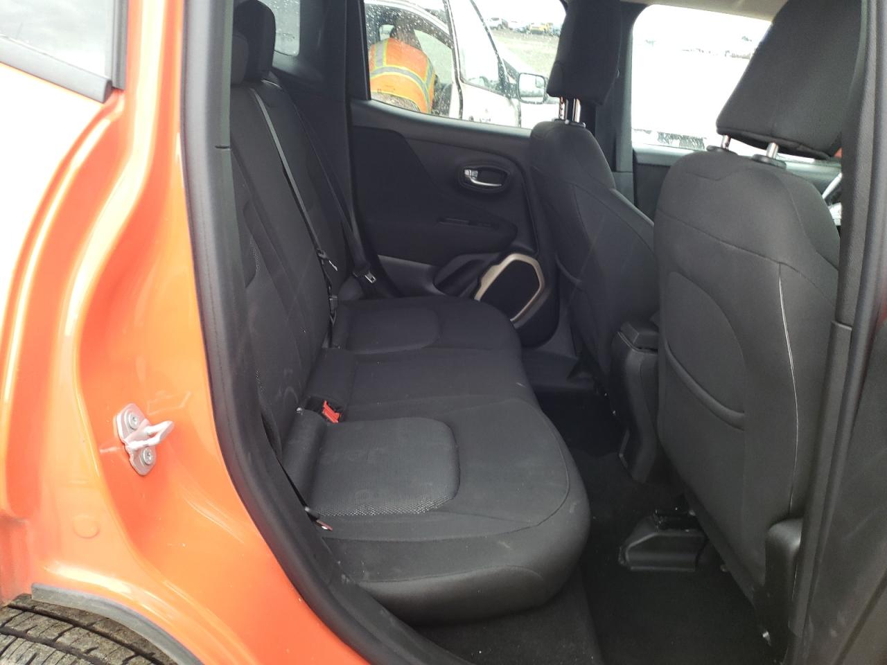 Photo 6 from auction – 2015 JEEP RENEGADE L with VIN ZACCJBBT0FPB65708