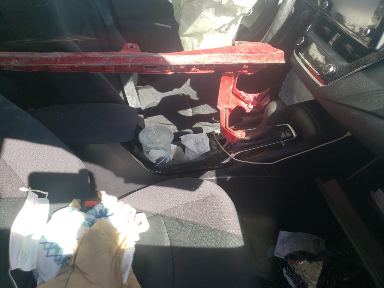 Photo 5 from auction – 2021 TOYOTA COROLLA LE with VIN 5YFEPMAE3MP181013