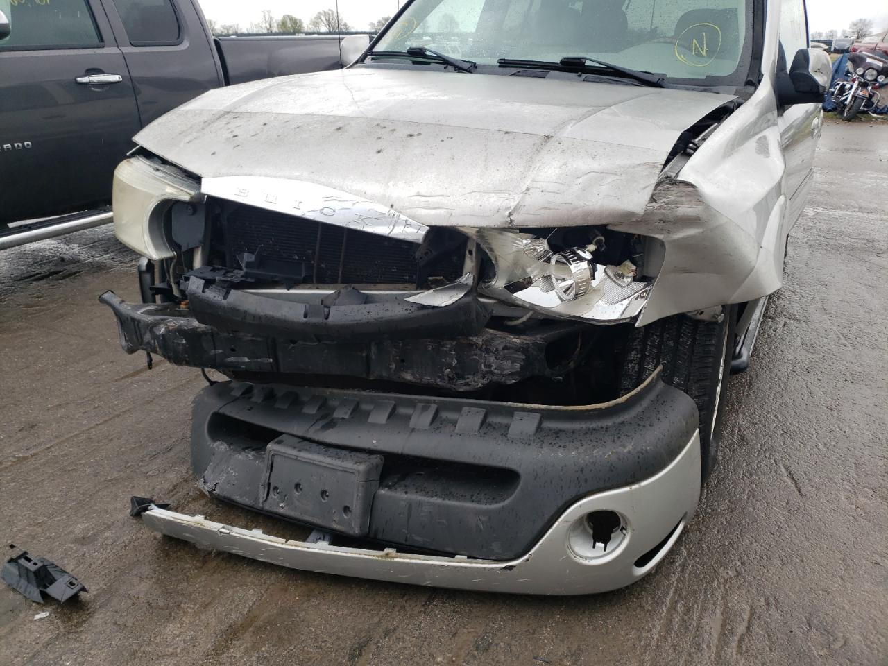 Photo 9 from auction – 2005 BUICK RAINIER CX with VIN 5GAET13M052193314