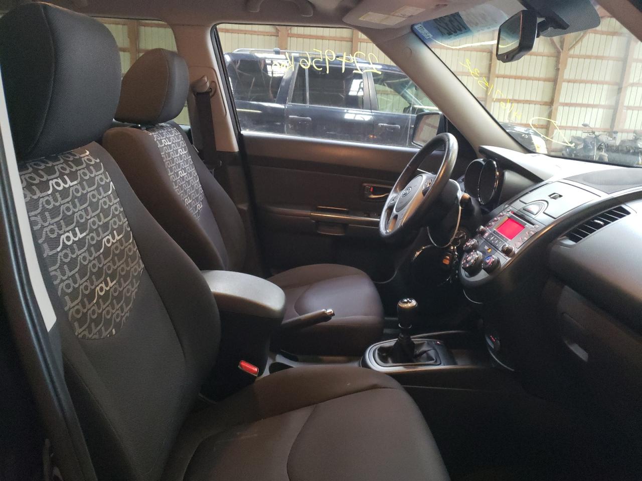 Photo 5 from auction – 2010 KIA SOUL + with VIN KNDJT2A29A7100114
