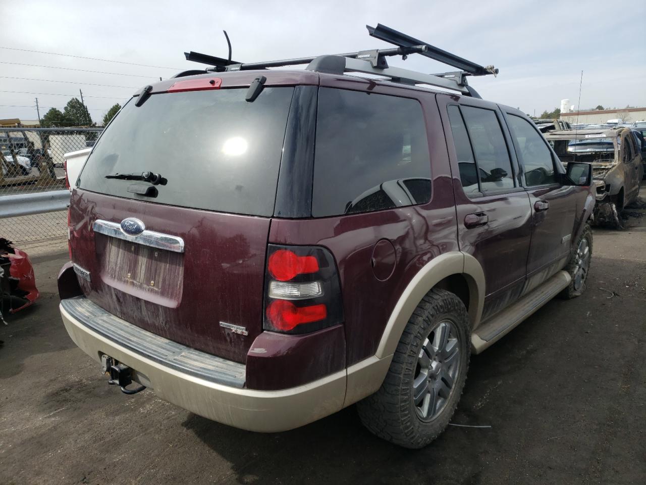 Photo 4 from auction – 2006 FORD EXPLORER E with VIN 1FMEU74E76UB33084