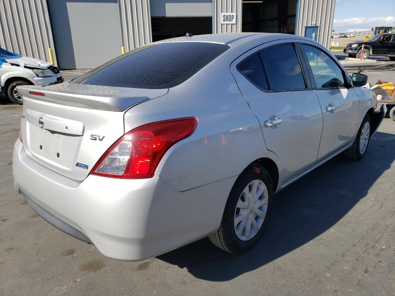 صورة رقم 4 من المزاد - 2016 NISSAN VERSA S مع VIN 3N1CN7AP2GL879004