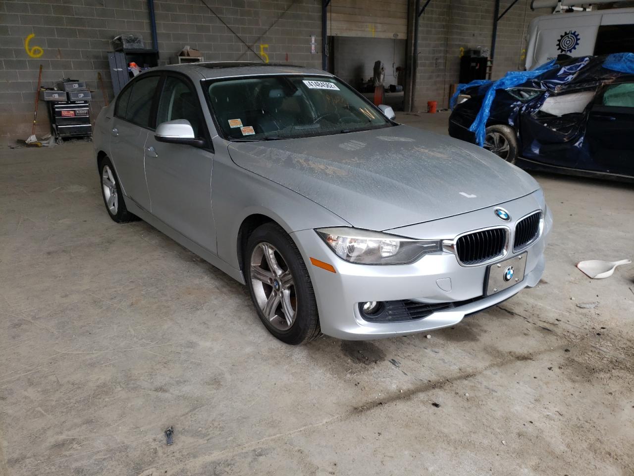BMW 328 I 2012 with VIN WBA3A5G5XCNP17762 - Photo from auction
