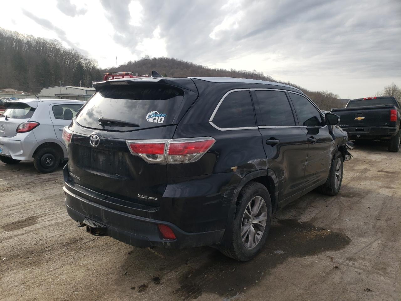 Photo 4 from auction – 2014 TOYOTA HIGHLANDER with VIN 5TDJKRFH2ES015863