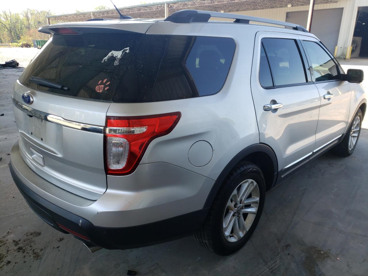 Photo 4 from auction – 2011 FORD EXPLORER X with VIN 1FMHK7D87BGA41009