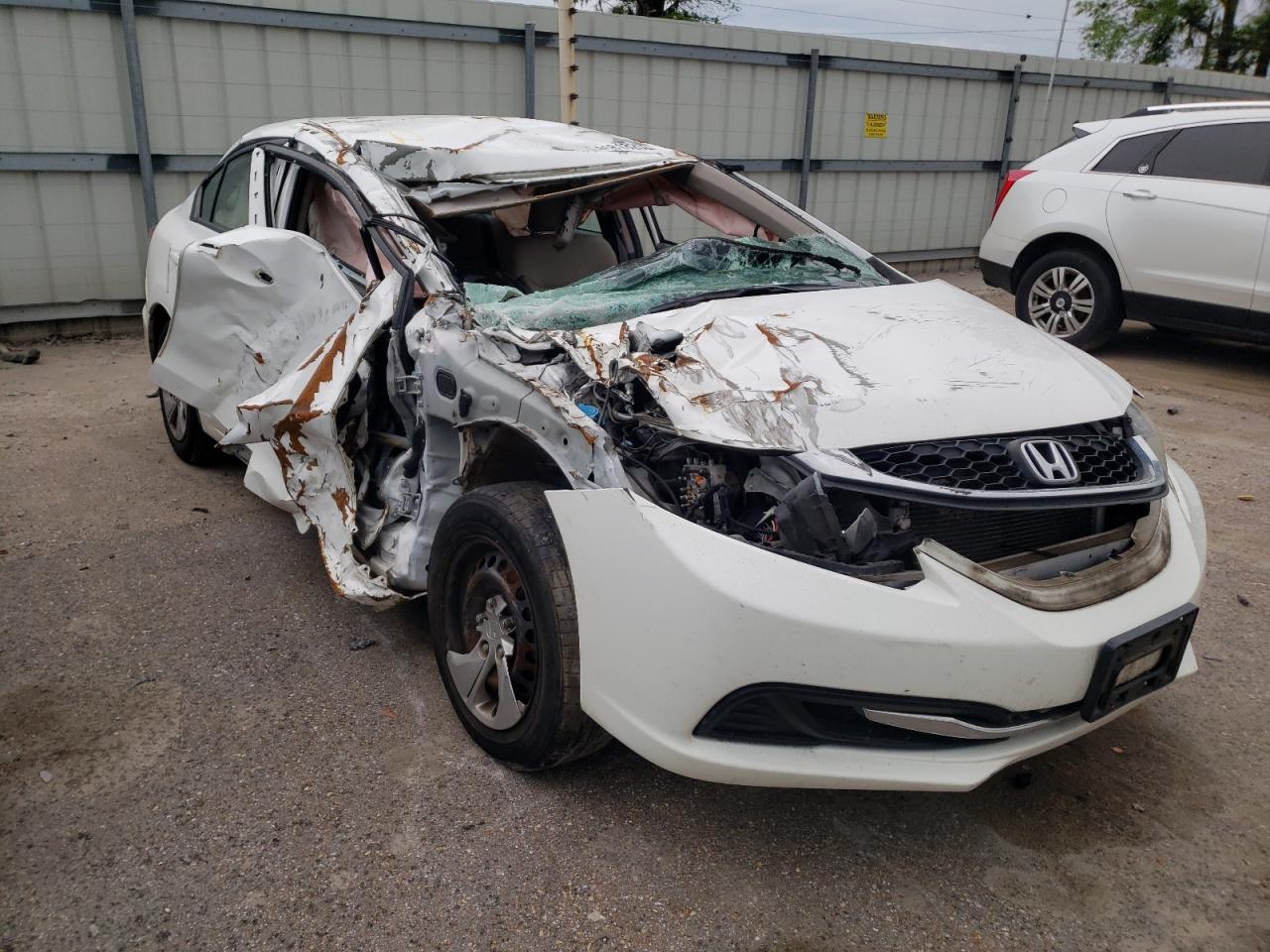 HONDA CIVIC LX 2014 z numerem VIN 19XFB2F50EE080045 - Zdjęcie z aukcji