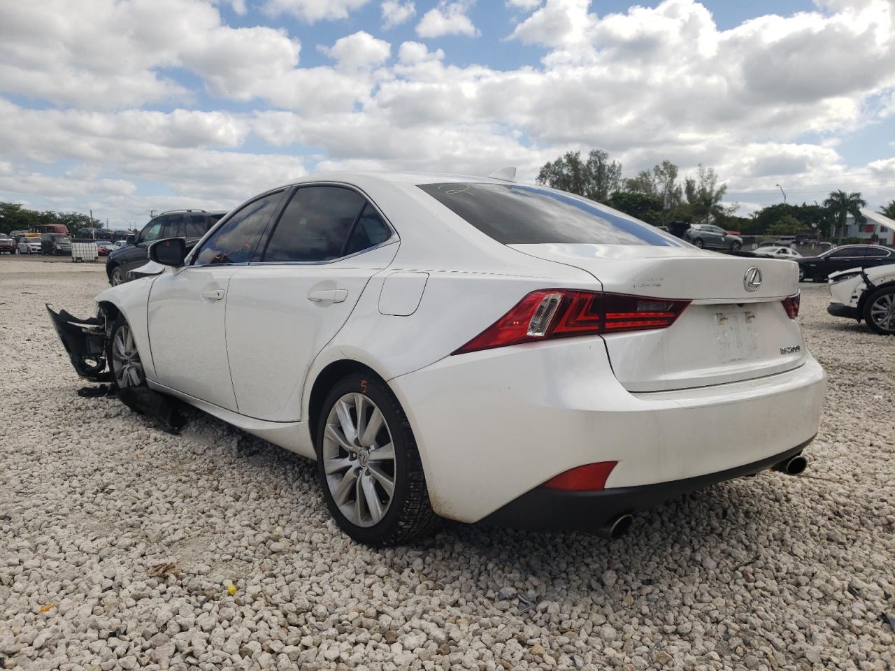 Photo 3 from auction – 2016 LEXUS IS 200T with VIN JTHBA1D26G5022149