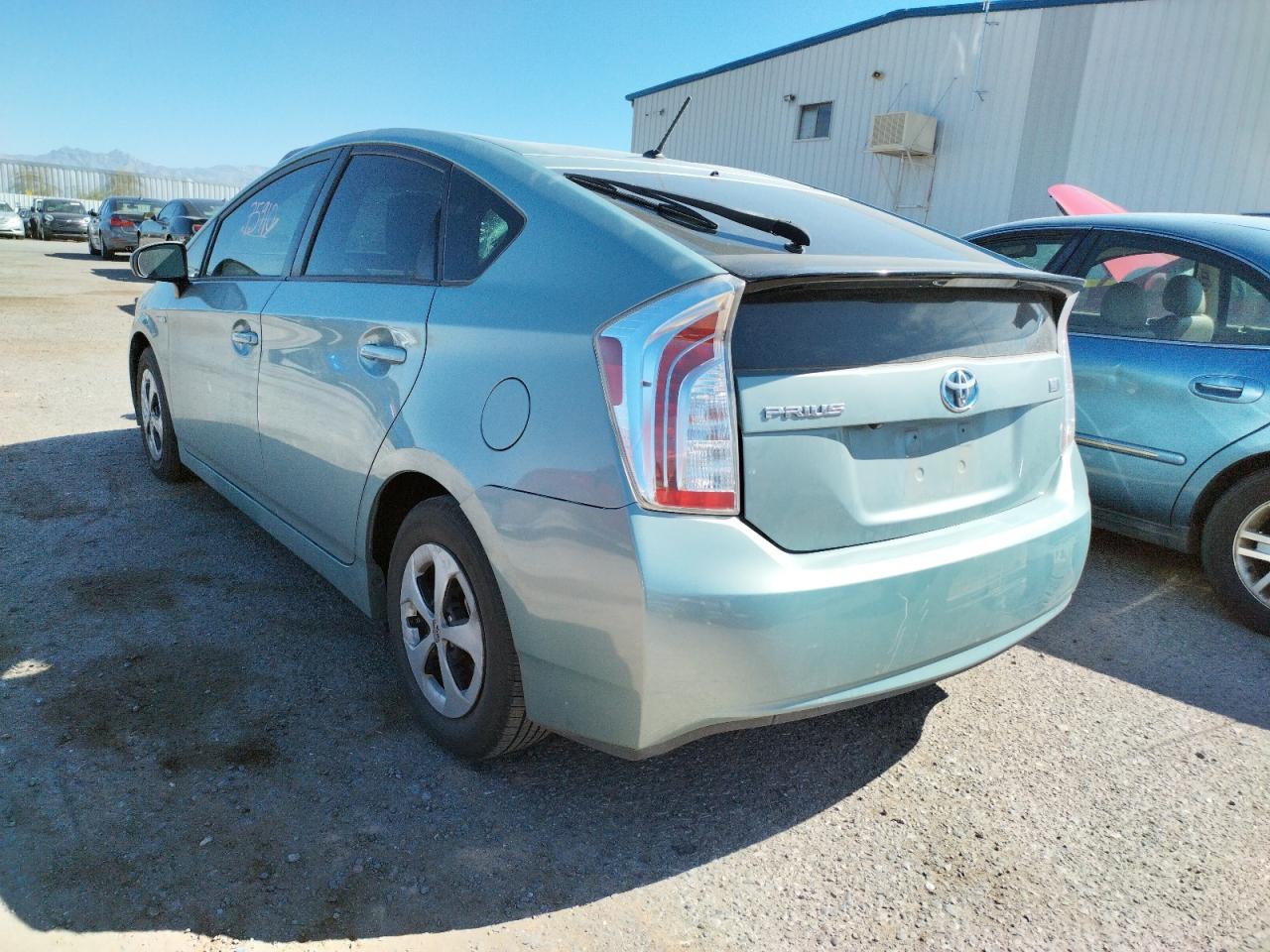 Photo 3 from auction – 2015 TOYOTA PRIUS with VIN JTDKN3DU6F1944347