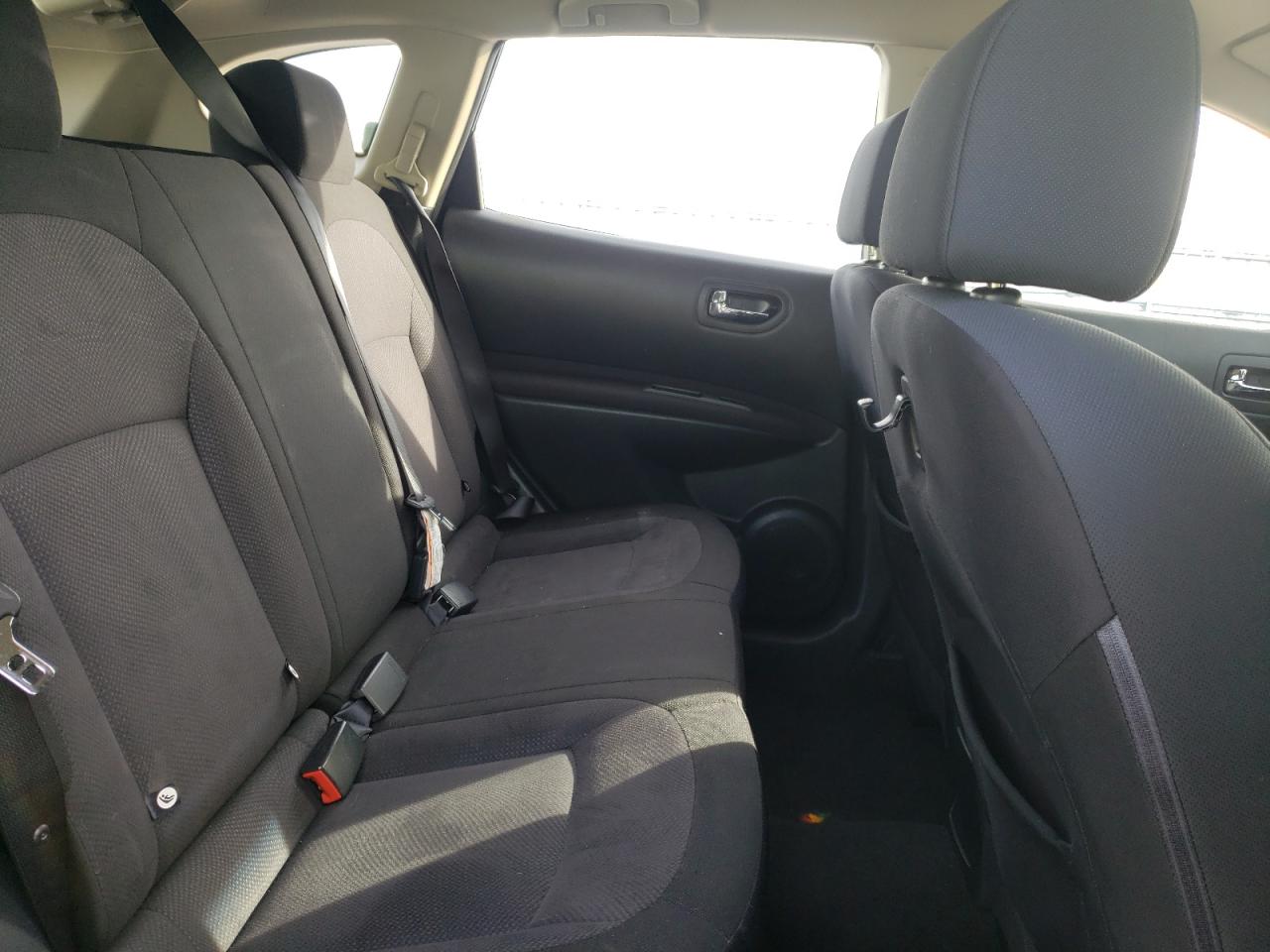 Photo 6 from auction – 2012 NISSAN ROGUE S with VIN JN8AS5MV7CW714974