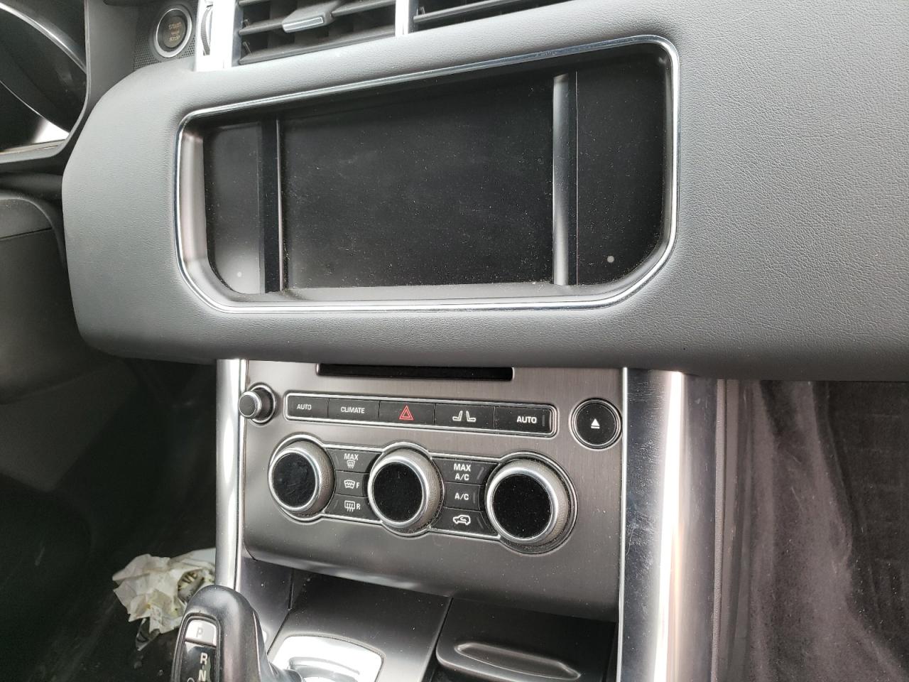 Photo 9 from auction – 2015 LAND ROVER RANGE ROVE with VIN SALWG2VF1FA530391